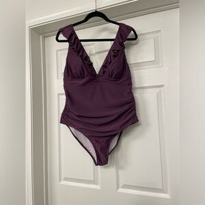 New Cupshe Maroon Ruffled Swimsuit